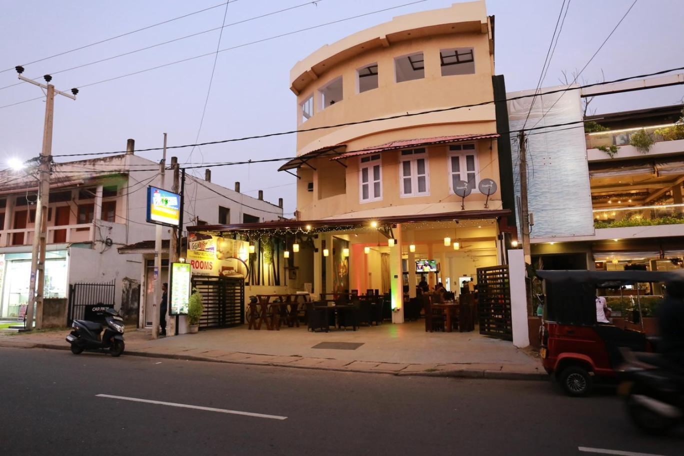尼甘布 Coconut Primitive酒店 外观 照片